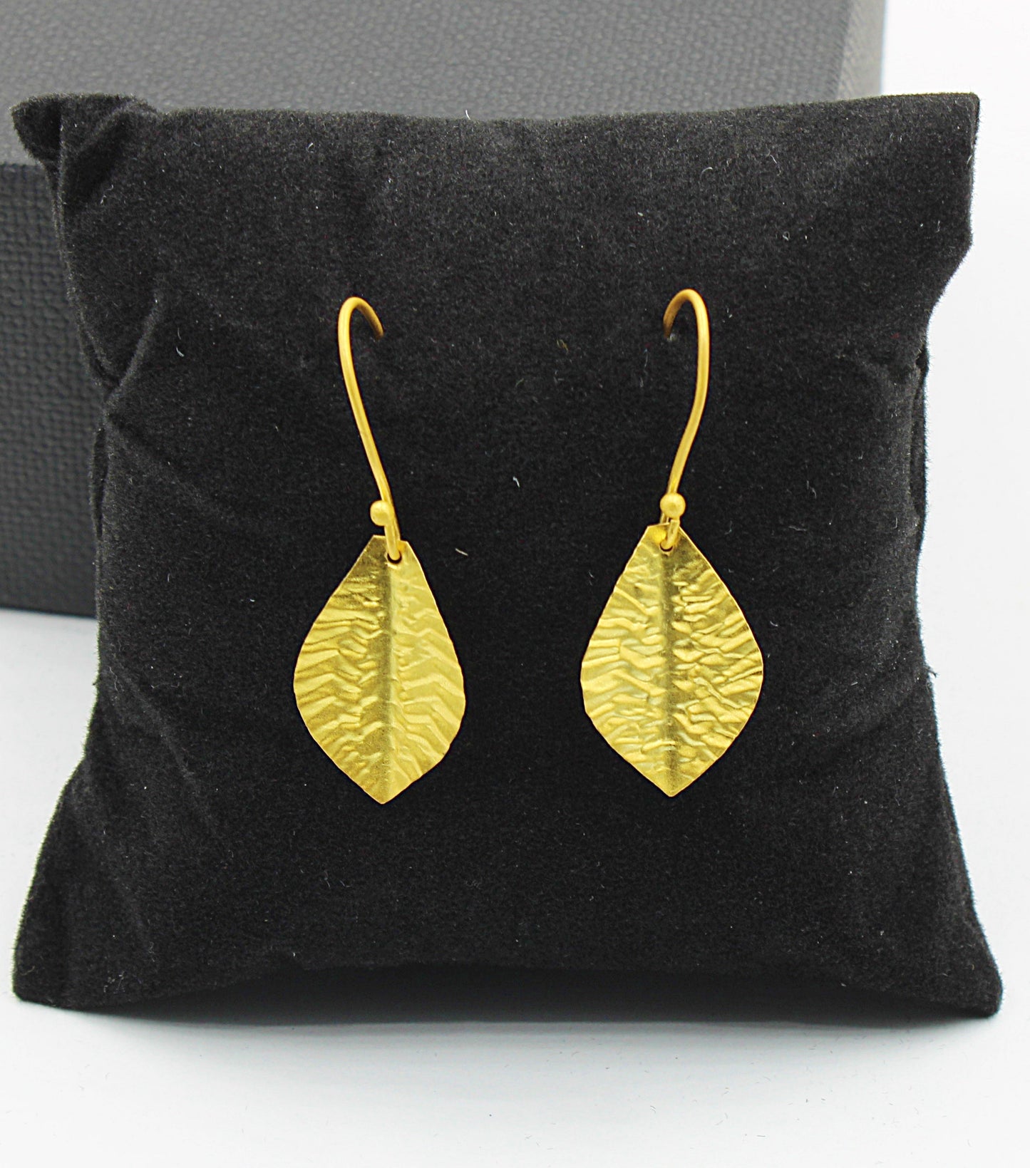 PENDIENTES LEAF BAÑADO EN ORO-2