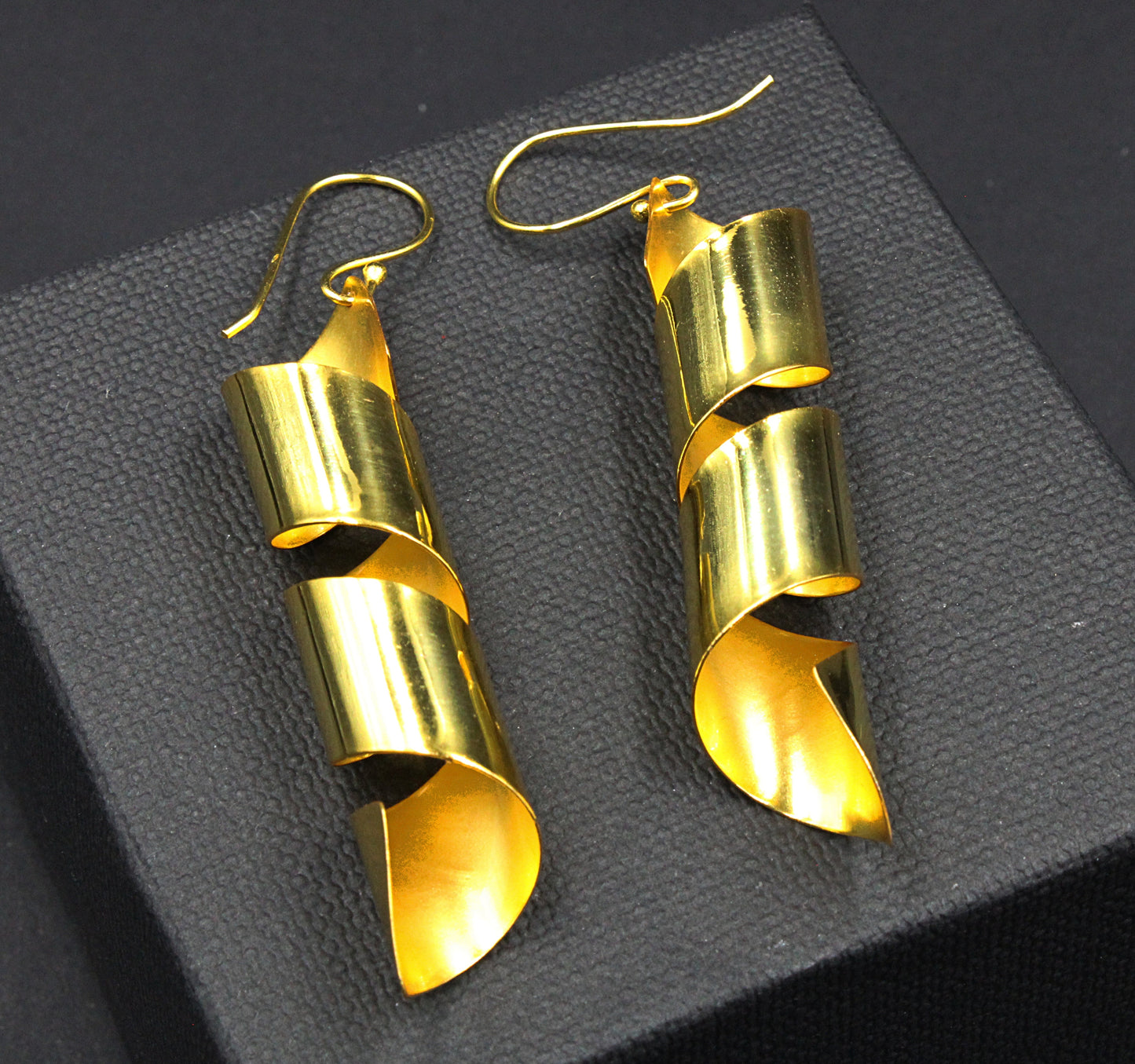 Pendientes VIRUTA bañados en oro-4