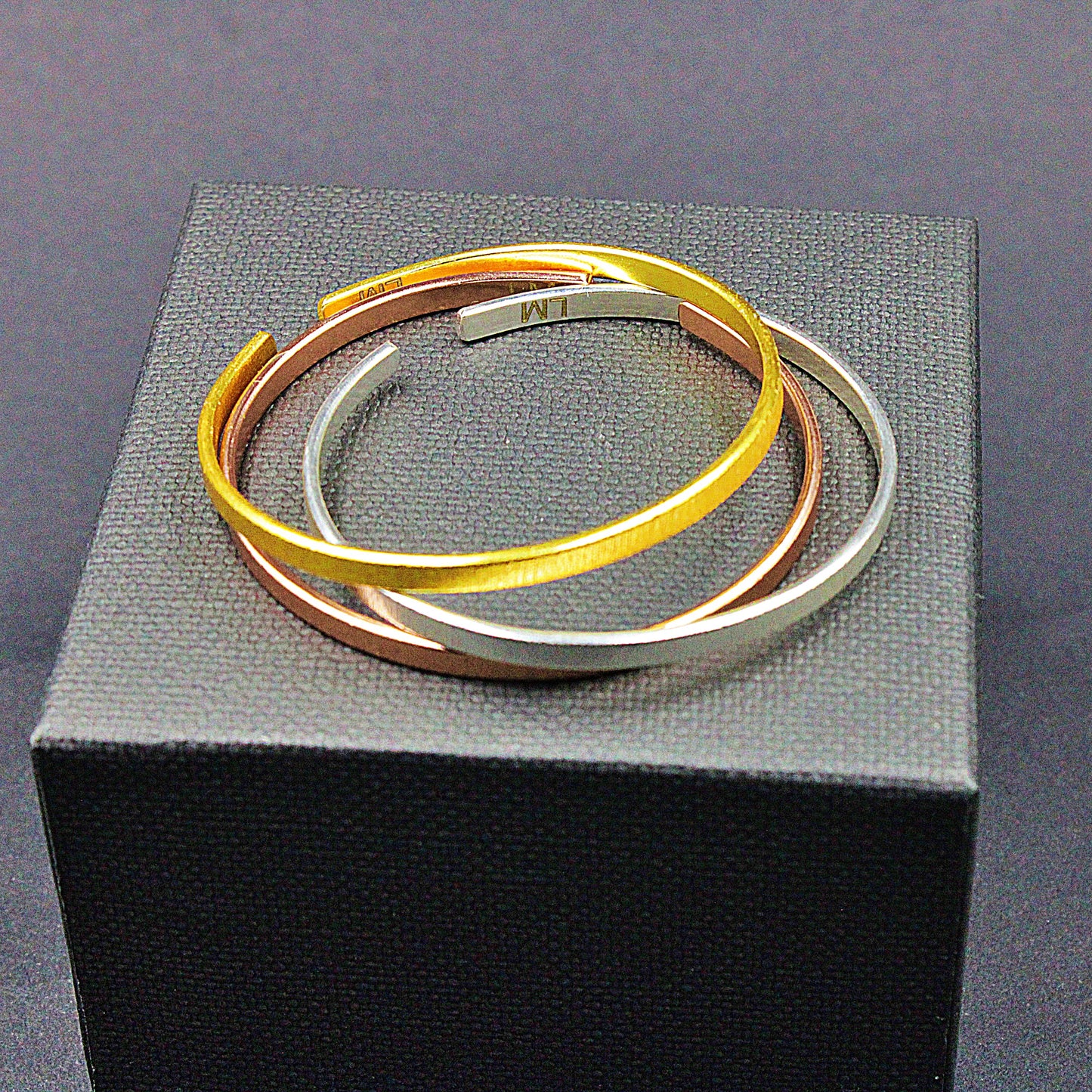 Set Pulseras AMOR DINERO SALUD bañadas en oro y plata-4