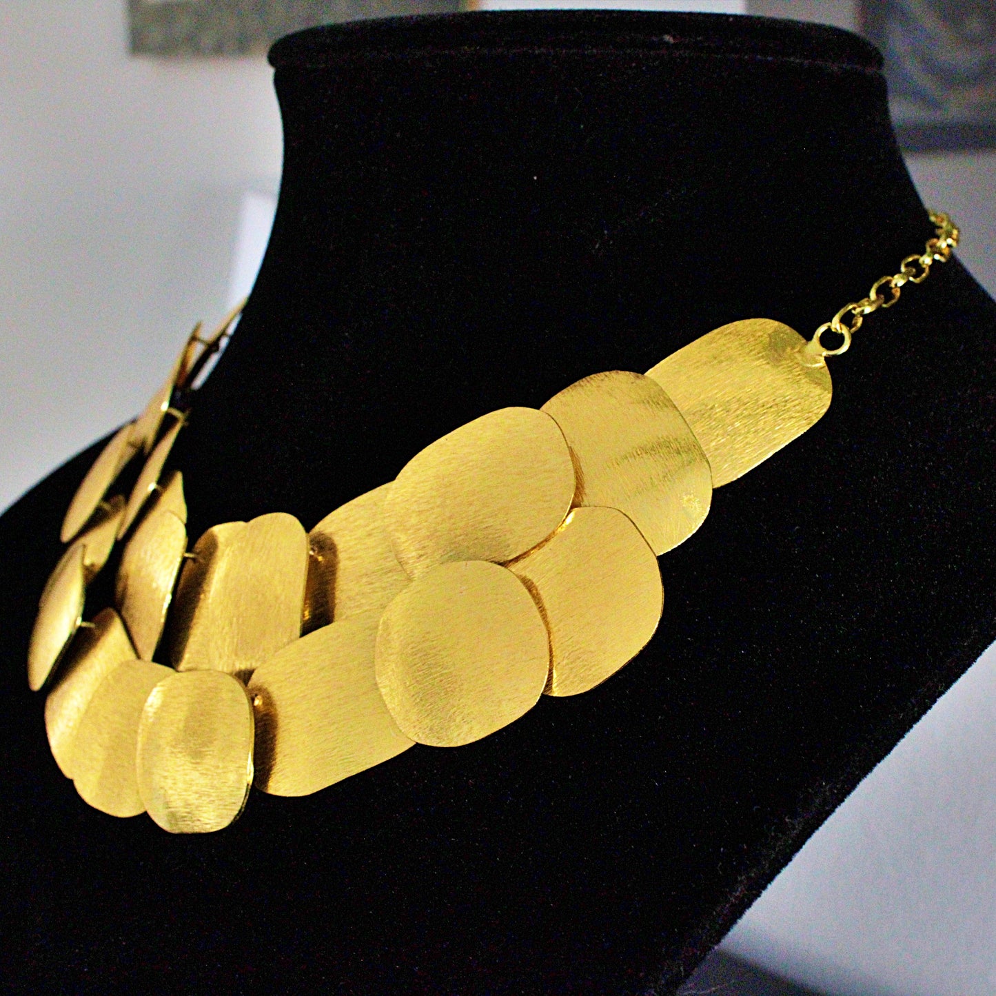 Collar CLEO bañado en oro - Diseño con carácter-2