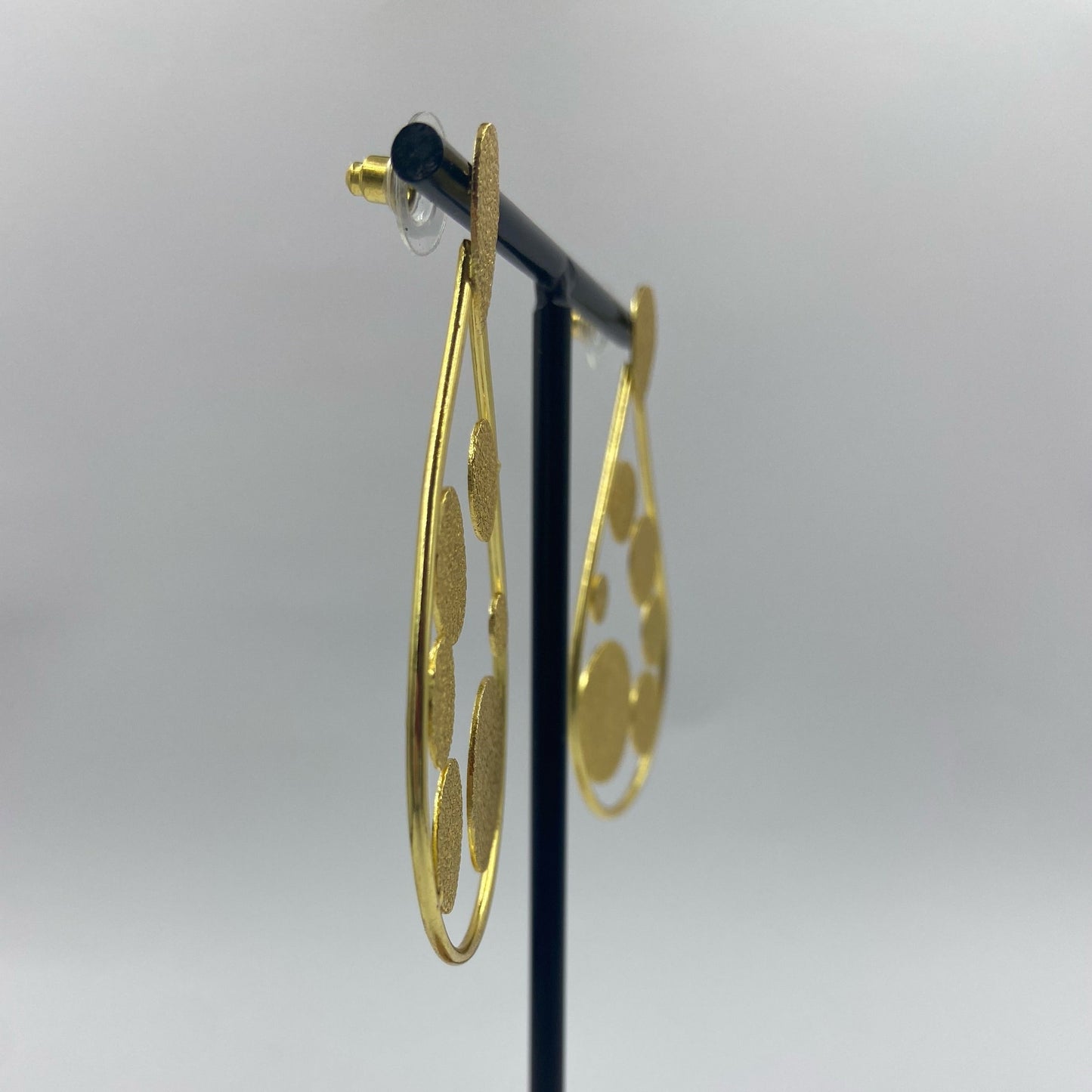 Pendientes BUBBLES bañados en oro - Diseño con carácter-2