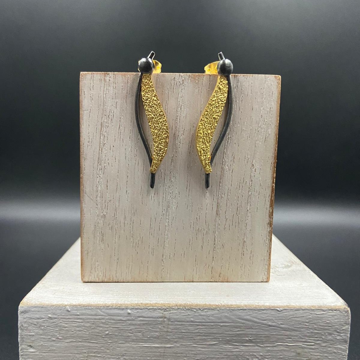 Pendientes CANDIL bañados en oro - Diseño con carácter-1
