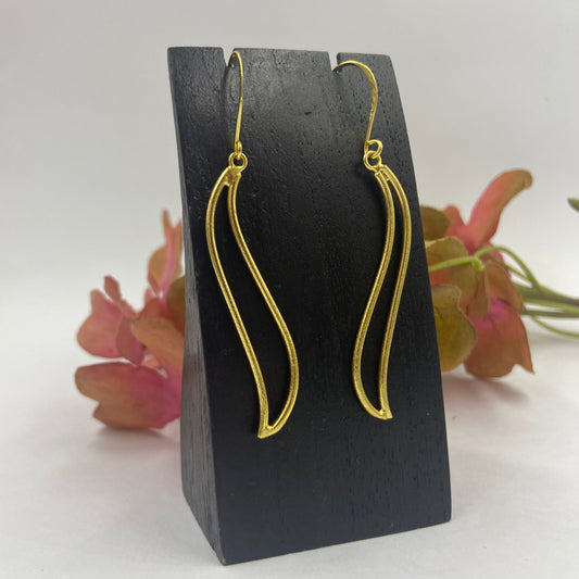 Pendientes CHIAMATE bañados en oro - Diseño con carácter-0