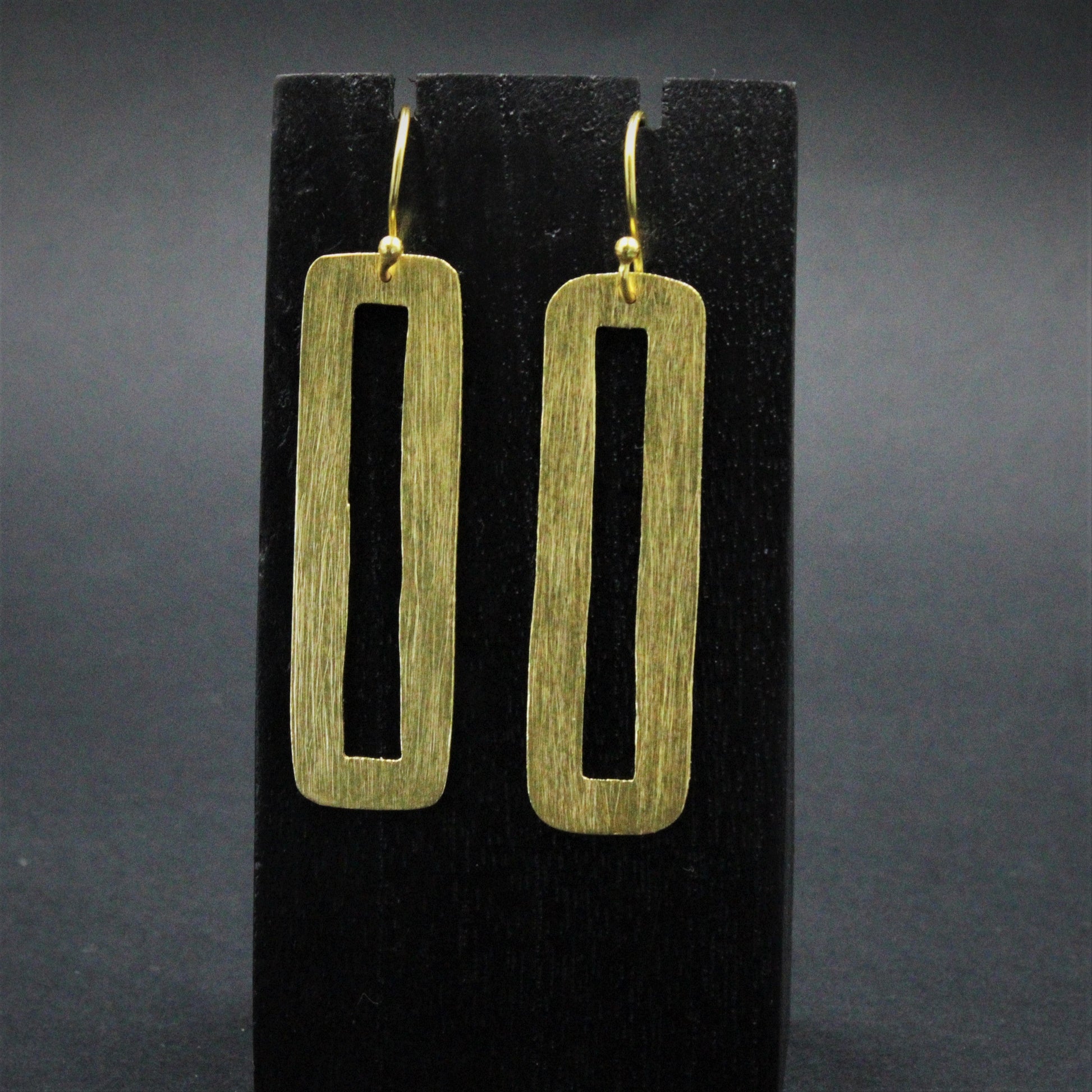 Pendientes SAETERA bañados en oro-0