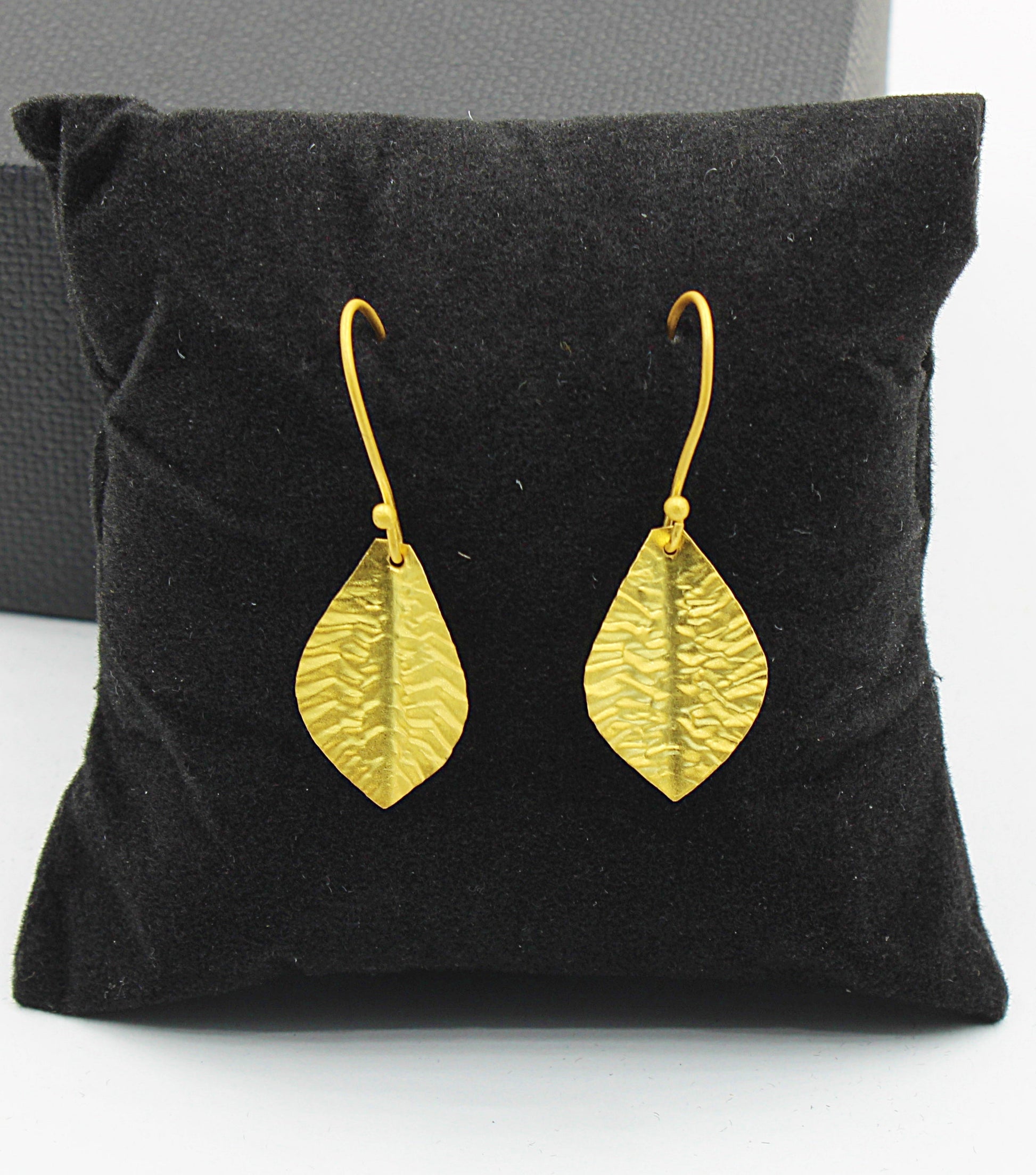 PENDIENTES LEAF BAÑADO EN ORO-2