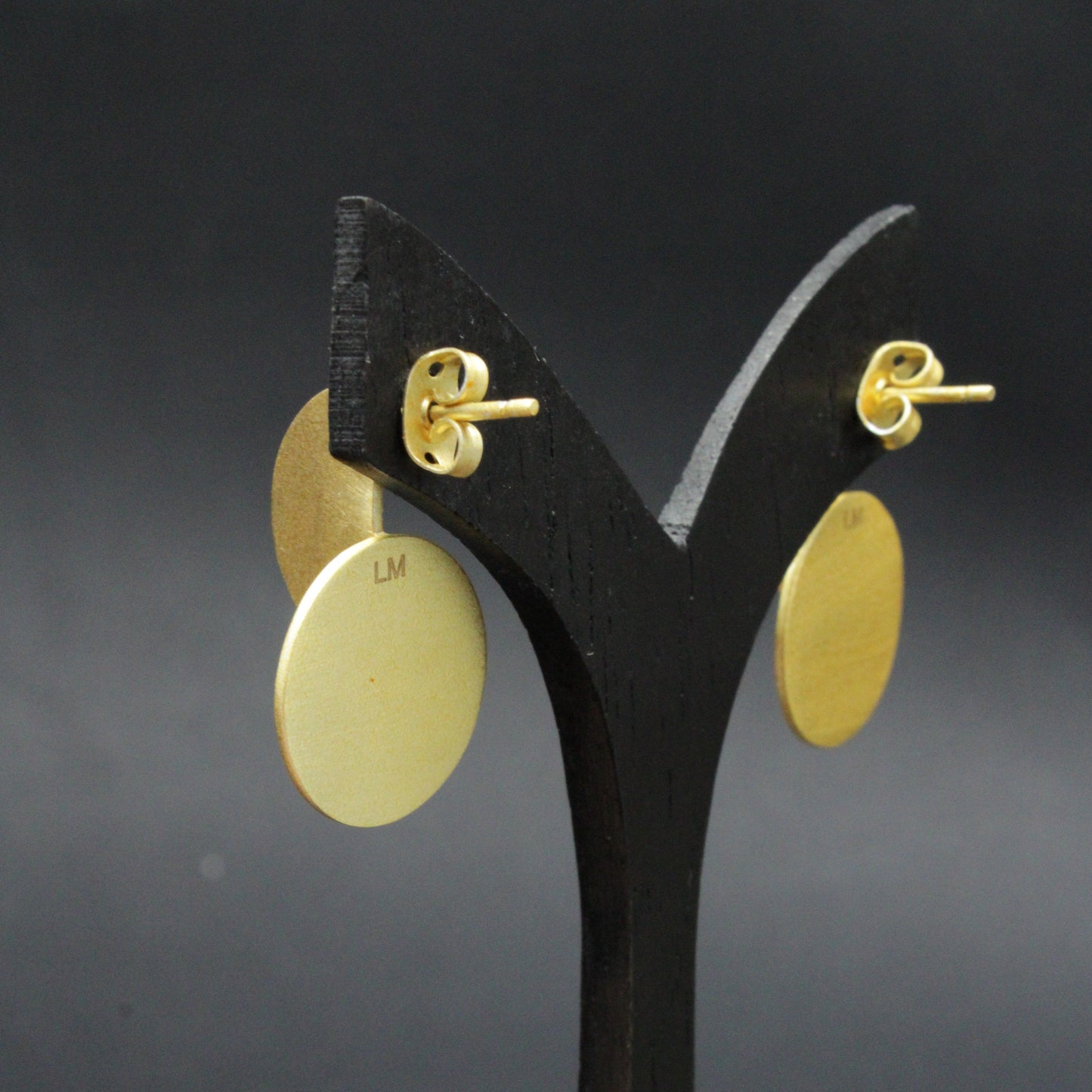 Pendientes GROPIUS bañados en oro-4