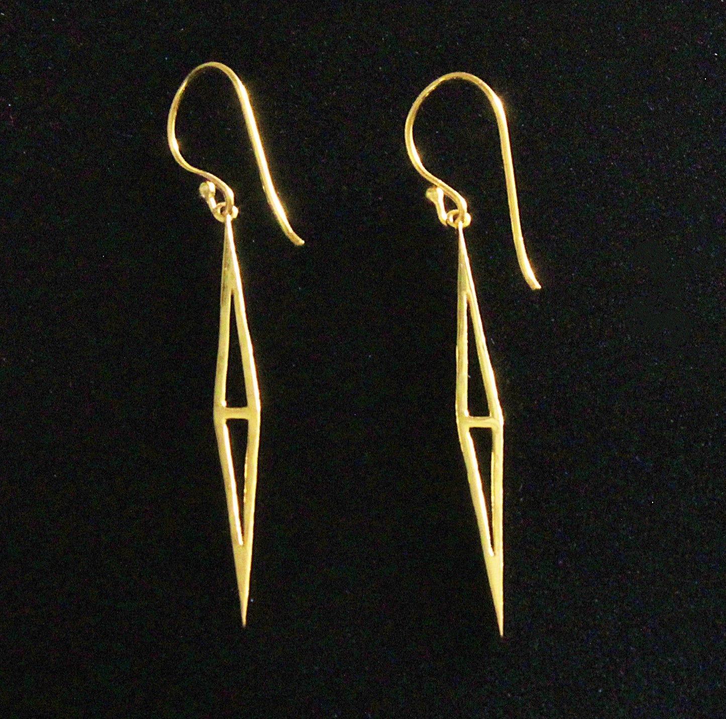 Pendientes NEEDLE bañados en oro-1