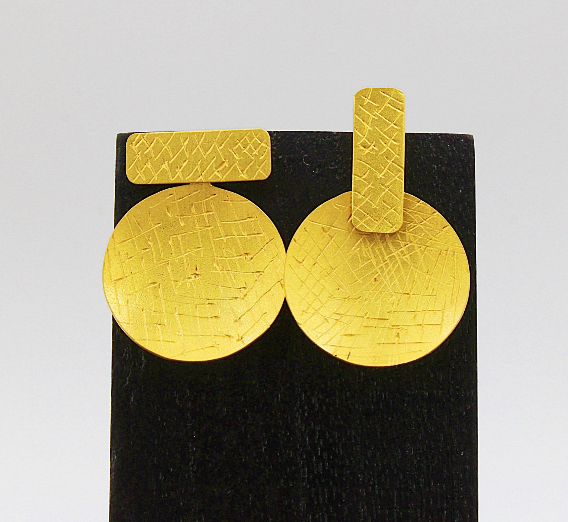 Pendientes baño de oro 2 en 1 - Diseño con carácter-1