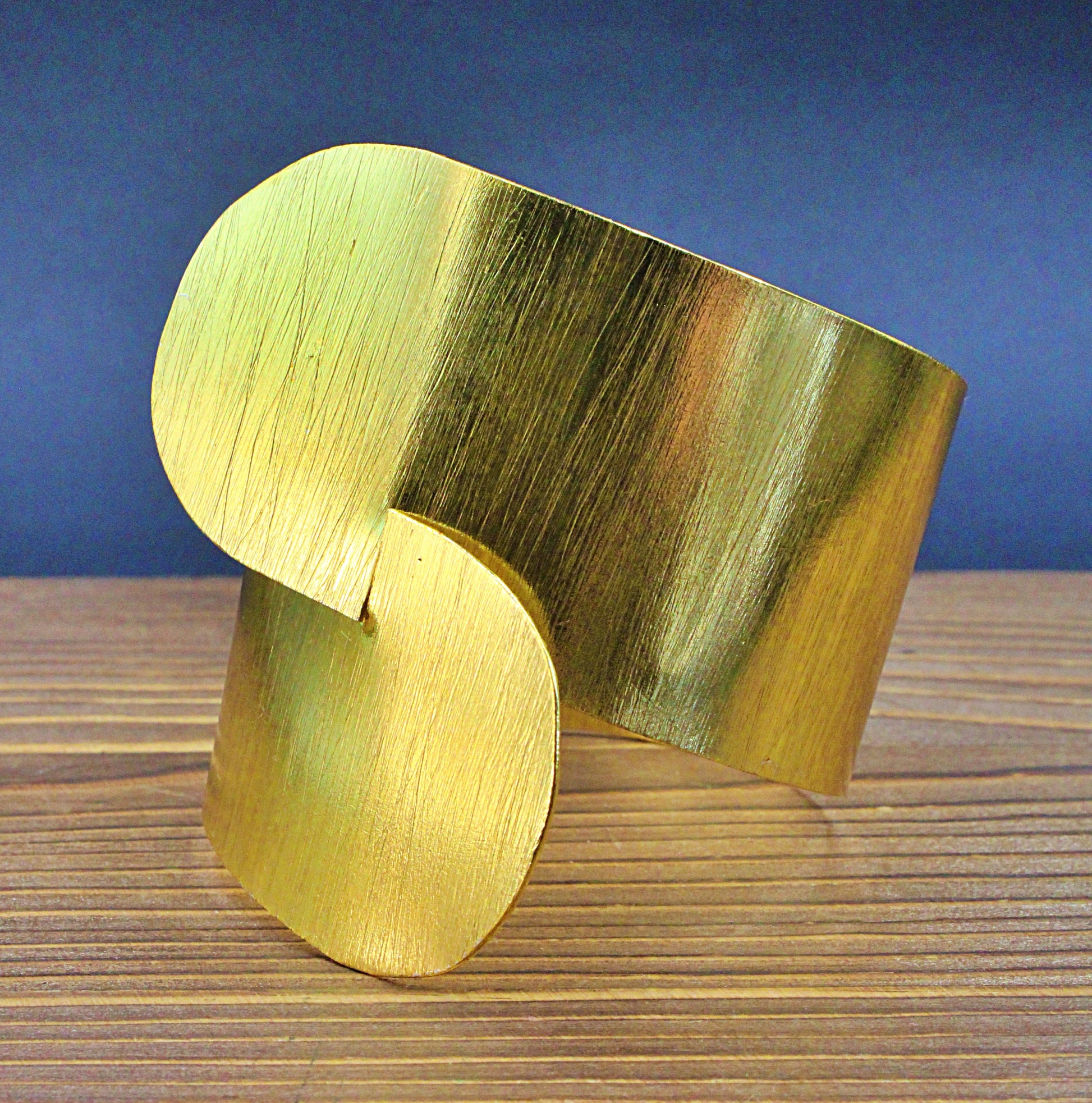 Brazalete ATENEA bañado en oro - Diseño con carácter-0