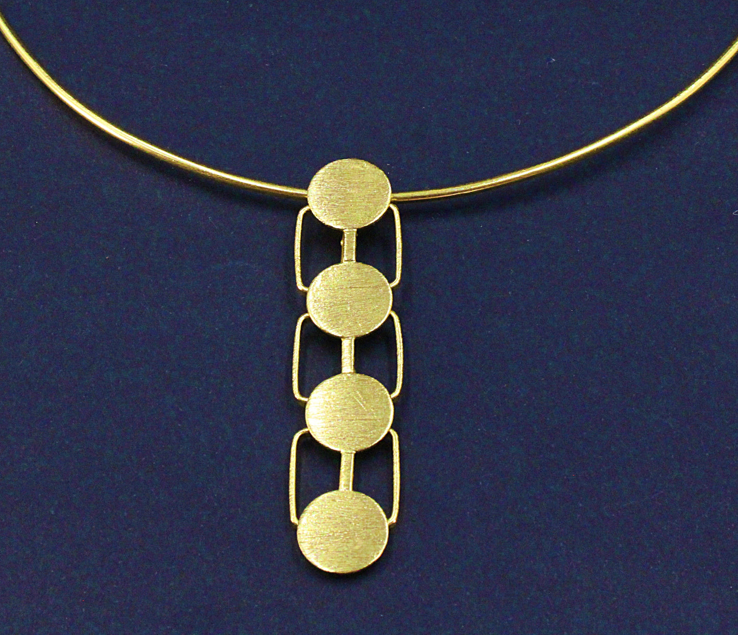 Gargantilla GANTE con colgante bañada en oro-4