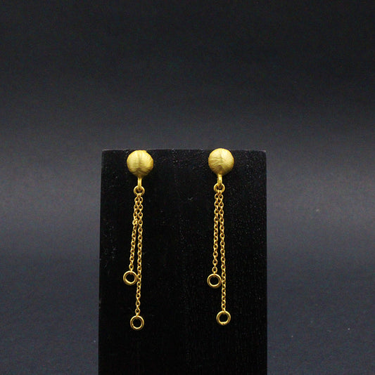 Pendiente BOTÓN CON CADENA bañado en oro