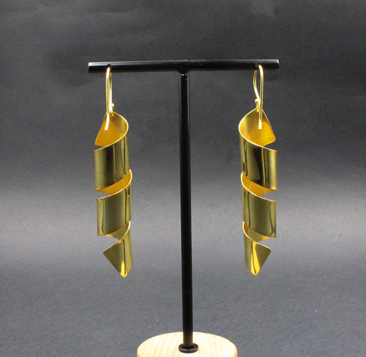 Pendientes VIRUTA bañados en oro-0