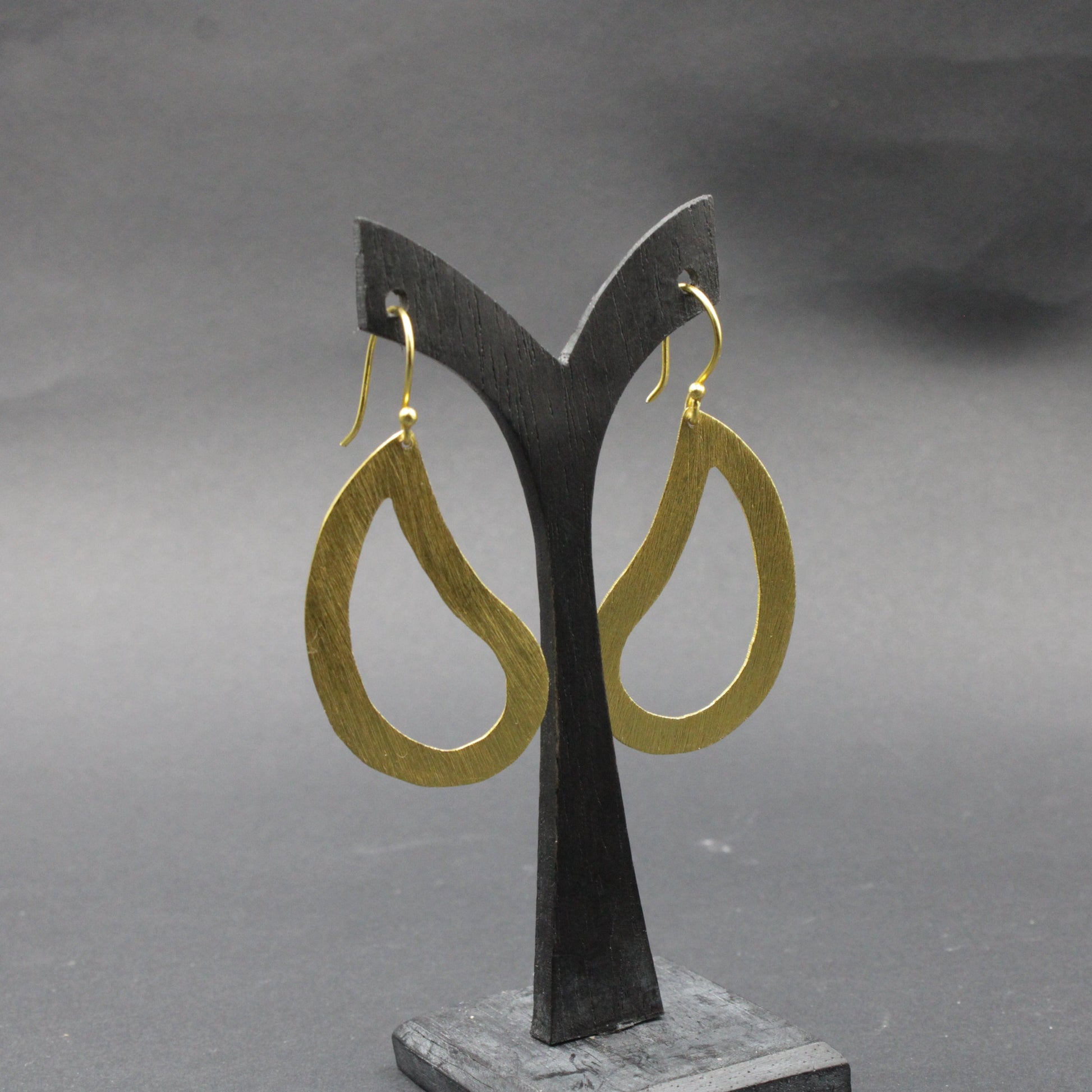 Pendientes GOTA bañados en oro-2
