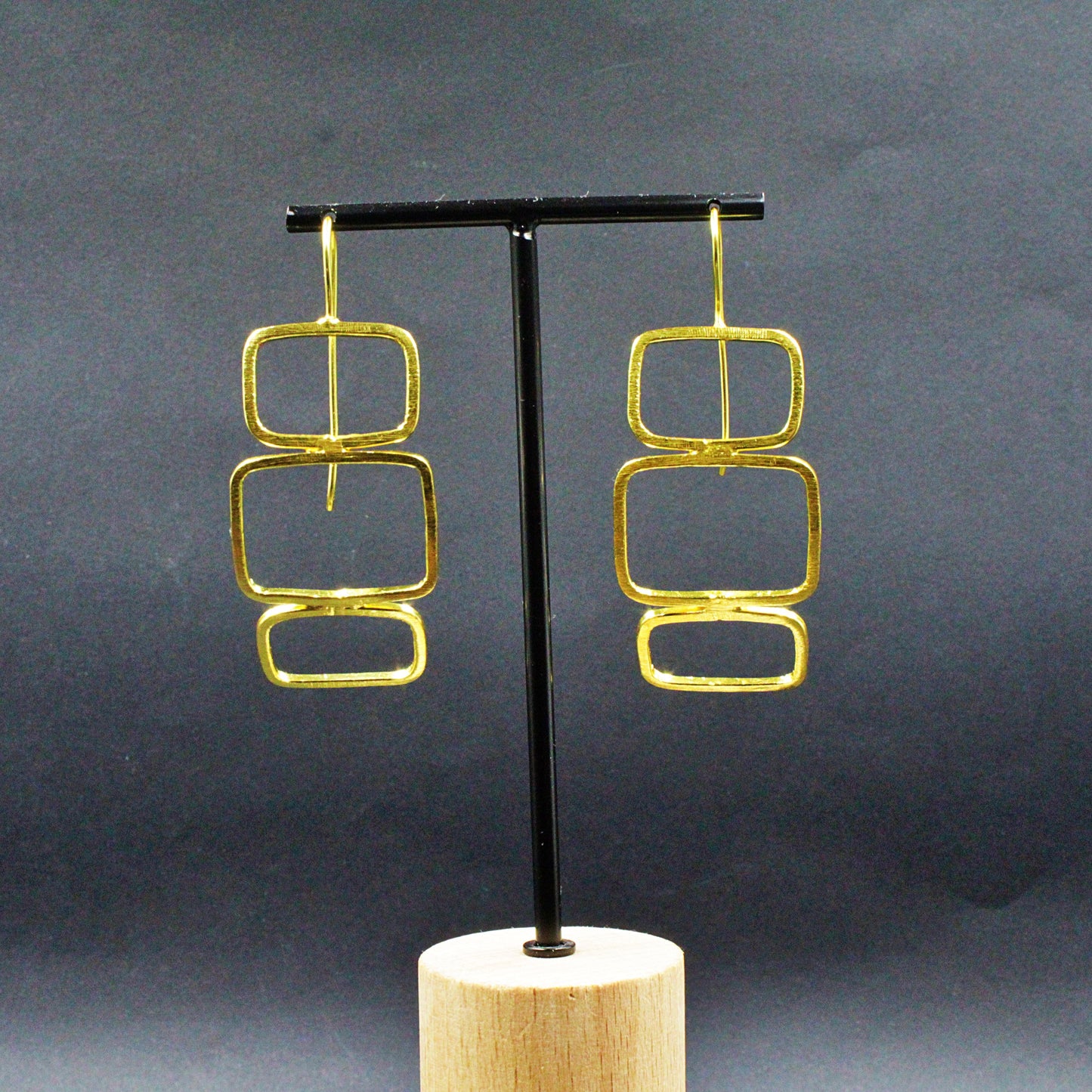 Pendientes LIEN bañados en oro-4