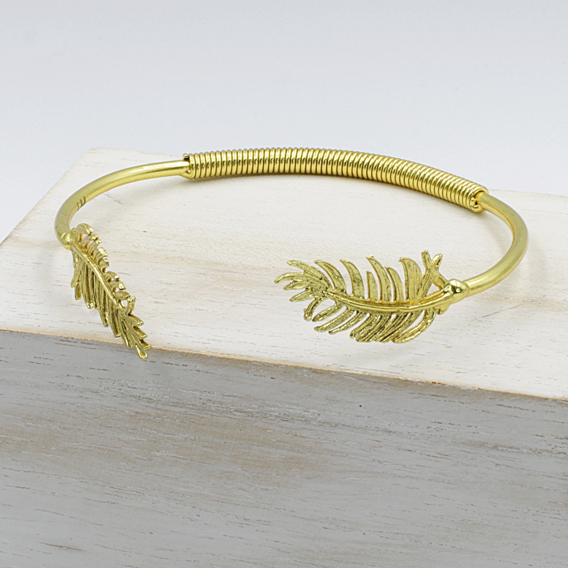Brazalete OLIMPIA bañada en oro - Diseño con carácter-1
