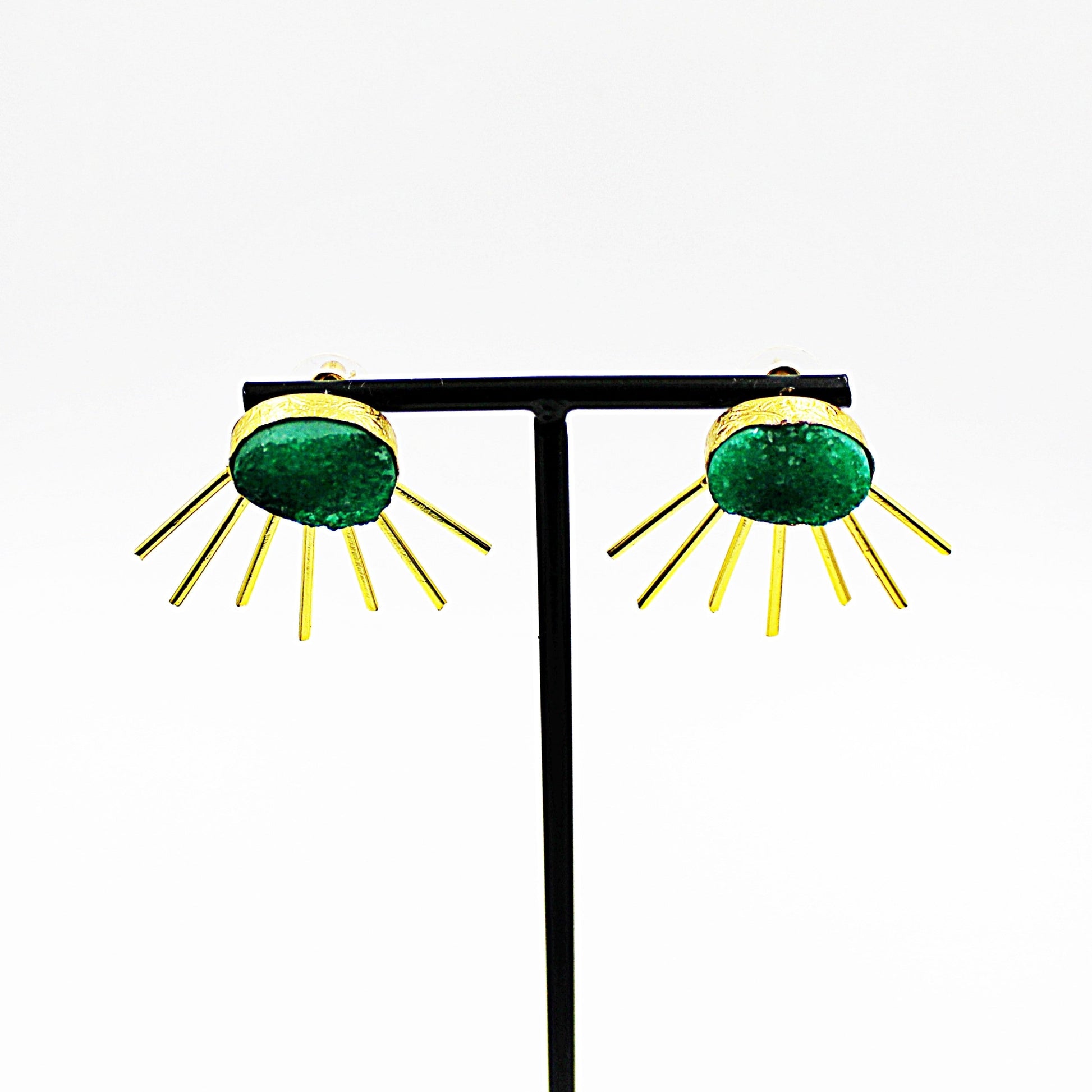Pendientes SOL con cuarzo verde bañados en oro-1