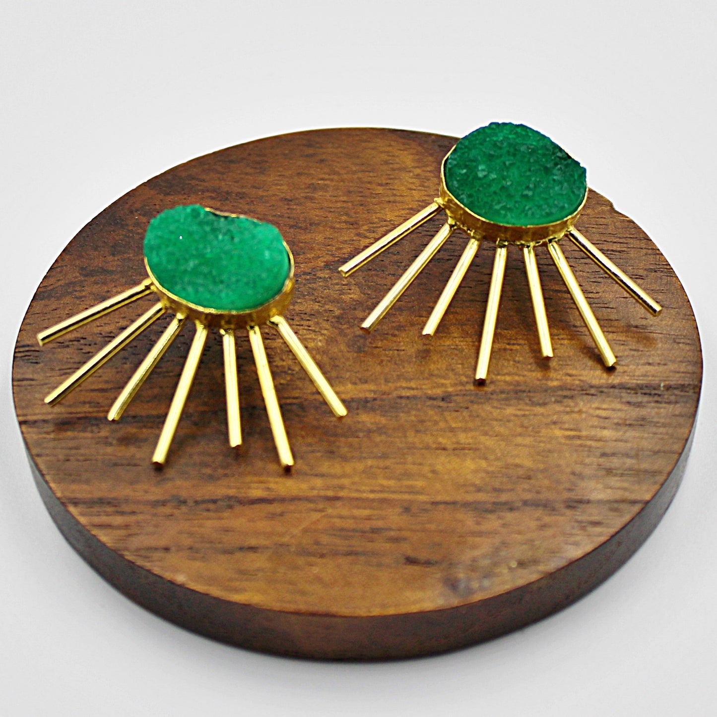 Pendientes SOL con cuarzo verde bañados en oro-4
