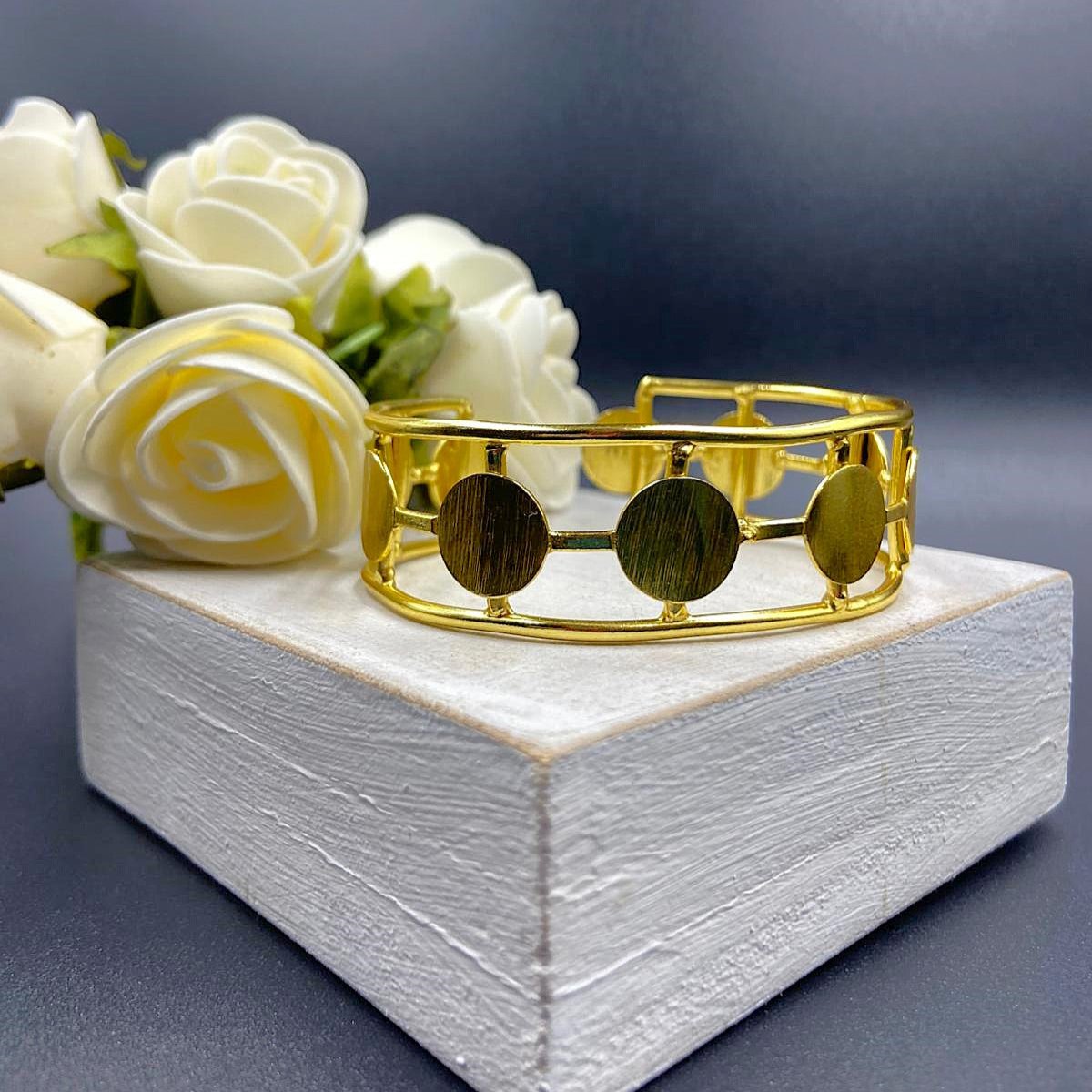 Brazalete GANTE bañado en oro - Diseño con carácter-1