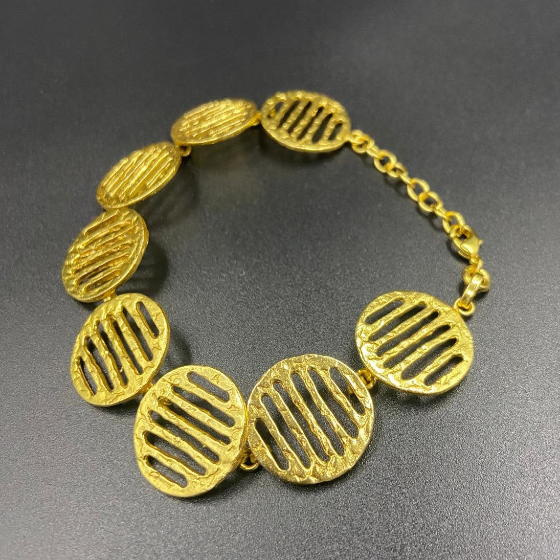 Pulsera COINS bañada en oro - Diseño con carácter-0